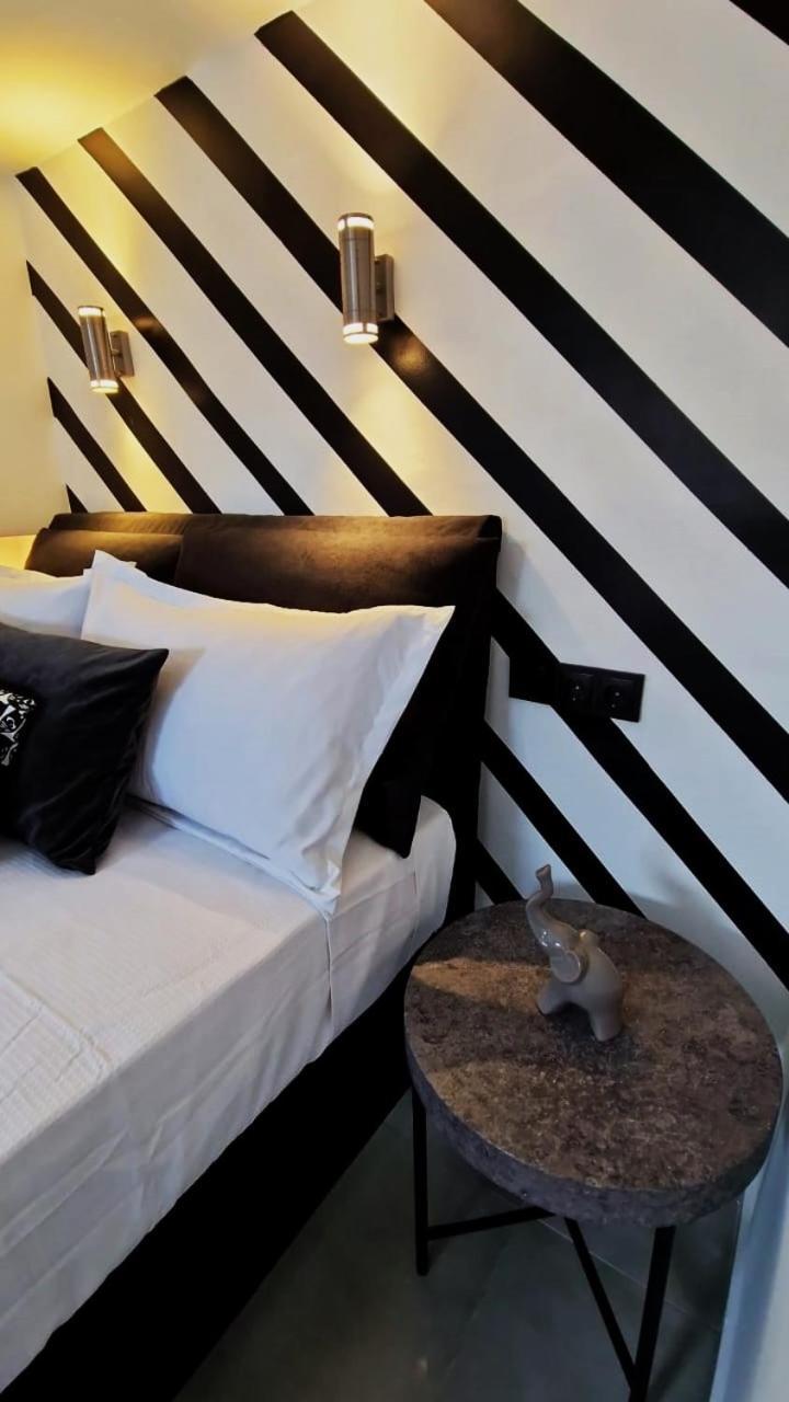 Essel Noir - A Hidden Gem With A Magnificent Acropolis View Atenas Exterior foto